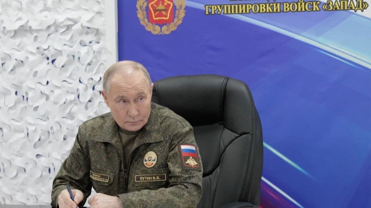 „Wysłać dziecko za granicę”. Urzędnicy Putina boją się swojej Rosji