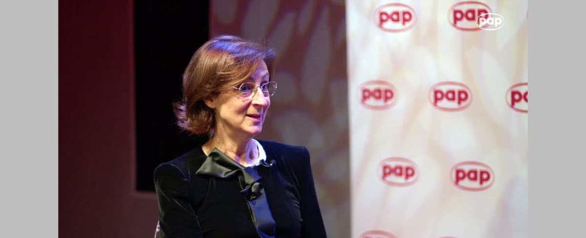 Szefowa Komisji Weneckiej: aby zatrzymać zanik demokracji, należy zrozumieć, na czym ona polega