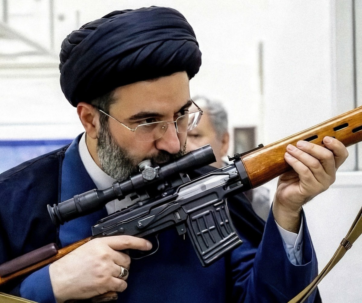 Nowy przywódca Iranu Modżtaba Chamenei chce dalszej blokady cieśniny Ormuz i ataków na amerykańskie bazy w regionie Bliskiego Wschodu