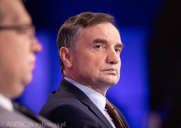 Nieustraszony Ziobro i jego kolejna ucieczka