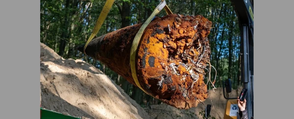 Głowica rakiety V-2 wydobyta na Podkarpaciu. "Odkrycie na skalę światową"