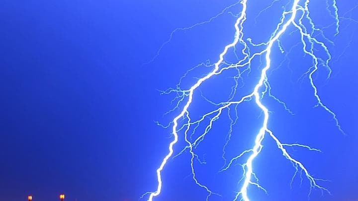 Piorun, który wysłał błysk gamma ku ziemi