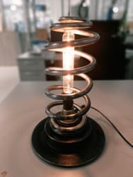 Lampa ze śmieci. Nawet świeci :wink: #diy #metaloplastyka #majsterkowanie