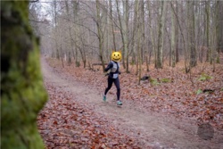 No dobra, doszłam do siebie to mogę podsumować dzisiejszy start. TLDR: Pobiegłam lepiej niż się spodziewałam, dużo srałam i myślałam że padne z wycieńczenia. A więc, wystartowałam dziś w ultramaratonie imprezy GUR (Garmin Ultra Race) na dystansie 52 km po Trójmiejskim Parku