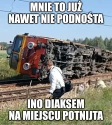 Kurz opadł więc czas na memsika. Biedny rodzynek. #memy #heheszki #kolej