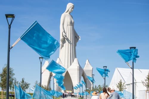 Poświęcono najwyższy w Europie pomnik Maryi