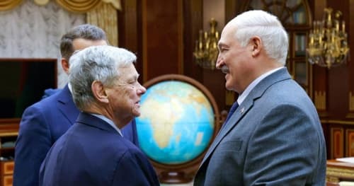 Odwilż w relacjach USA z Białorusią. Łukaszenka uwolni 25 więźniów politycznych w zamian za zniesienie sankcji wobec 2 białoruskich firm
