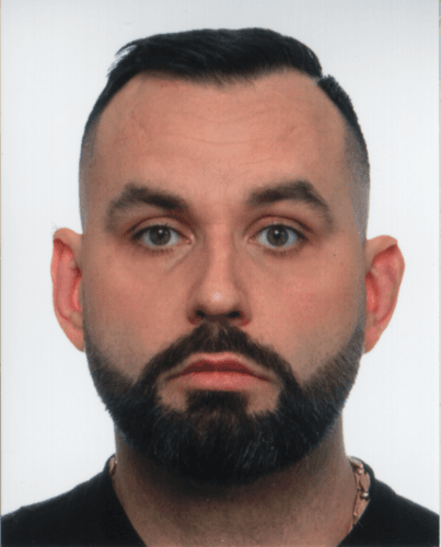 List gończy za podejrzewanym o zabicie trzech osób na drodze
