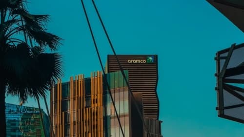Saudi Aramco anuluje dostawy ropy do Europy, kluczowy rurociąg pozostaje zamknięty