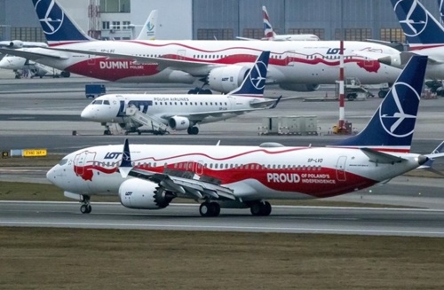 LOT. Ponad 900 tys. pasażerów w marcu, pomimo wojny