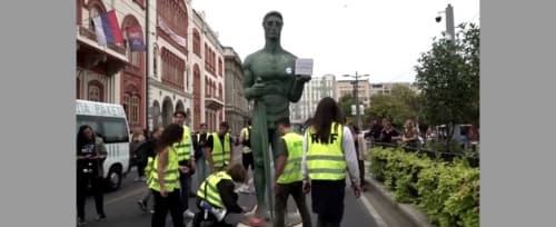 Wideo. Studenci zakładają „listę studencką”, by wstrząsnąć wyborami w Serbii