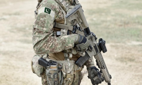 Pakistan umieścił w Arabii Saudyjskiej 8 tys. żołnierzy oraz eskadrę samolotów na mocy ubiegłorocznego paktu o wzajemnej obronie
