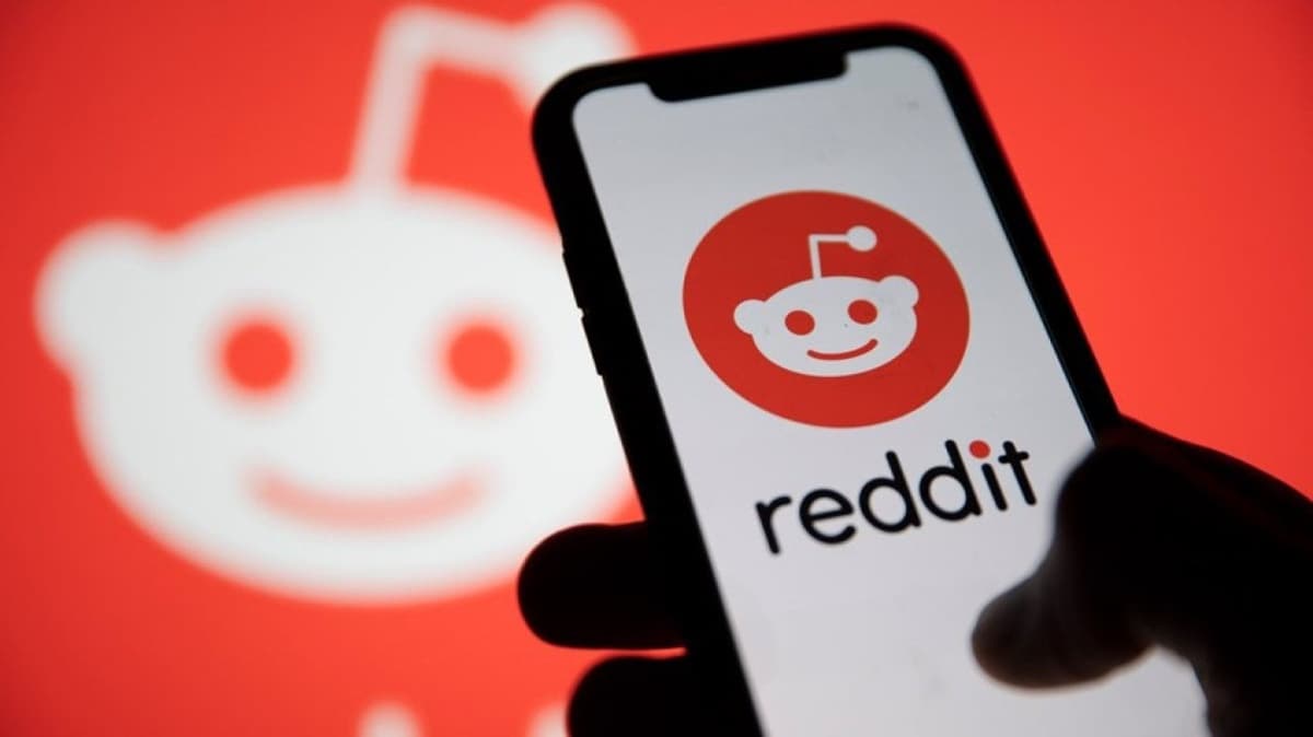 Dowodzik poproszę. Reddit zaczyna wymagać dokumentu tożsamości w Europie