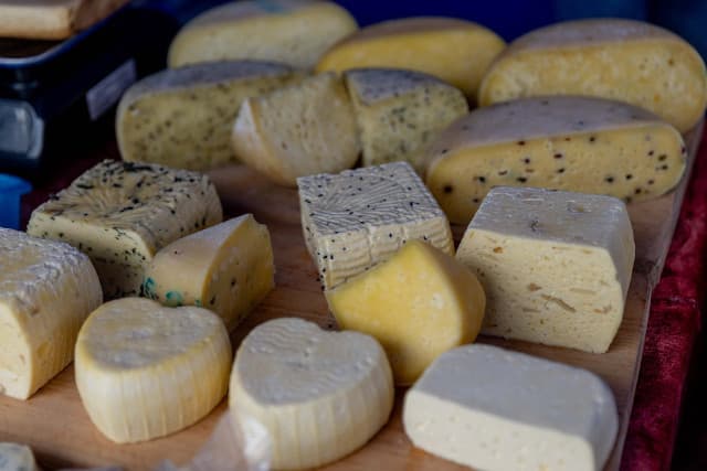 Przeciętny Polak zjada o niemal 4 kg mniej żywności niz dekadę temu