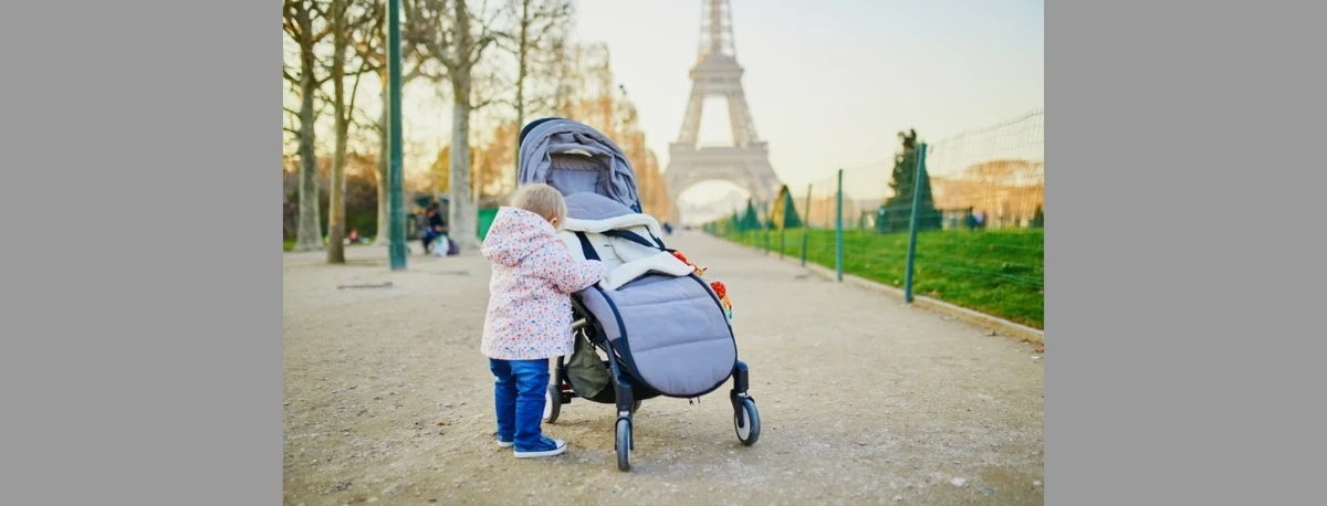 Masz 29 lat? Francuski rząd przypomni ci, że już czas na dziecko