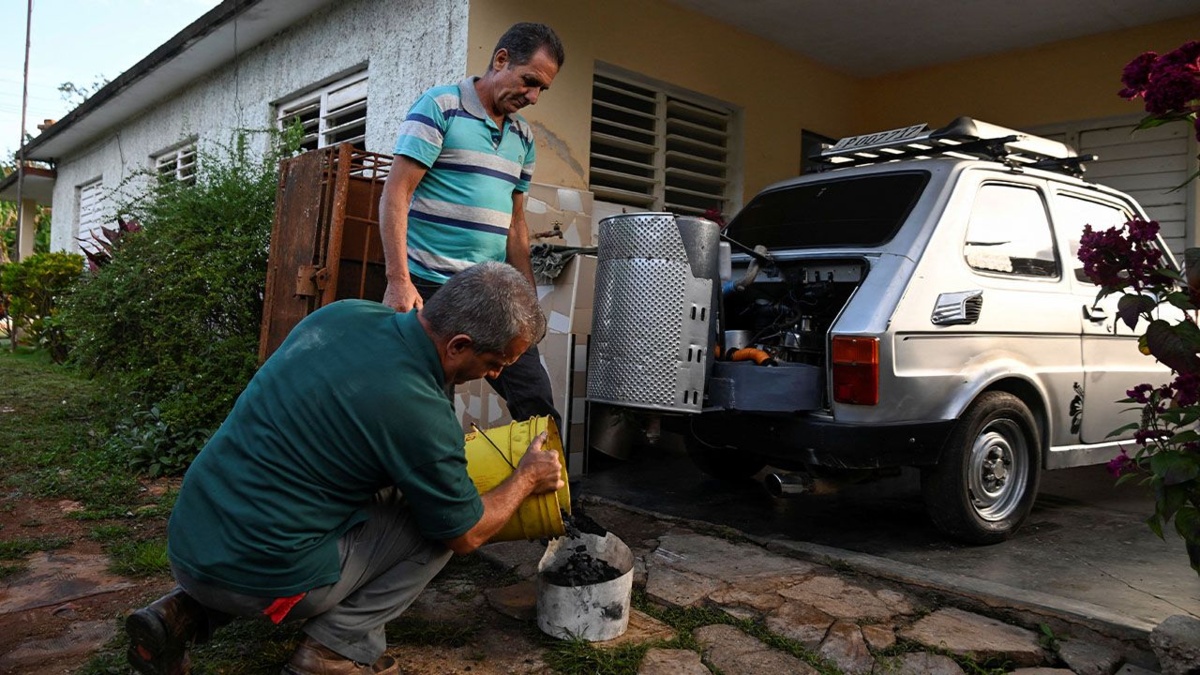 Rozwiązali problem z paliwami. Polski „maluch” na węgiel robi furorę