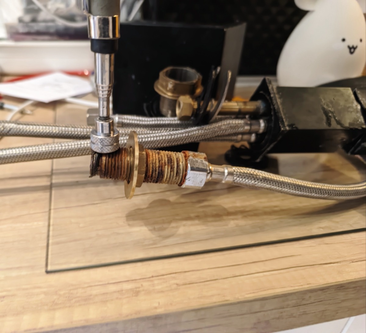 Ferromagnetyczny chiński mosiądz