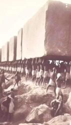 Zdjęcie z budowy Piramidy Cheopsa - 2565 p. n. e. ﻿#heheszki