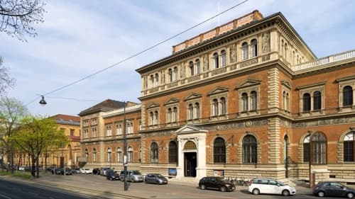 Złodzieje kupili bilety i skradli z muzeum w Wiedniu naszyjnik wart miliony